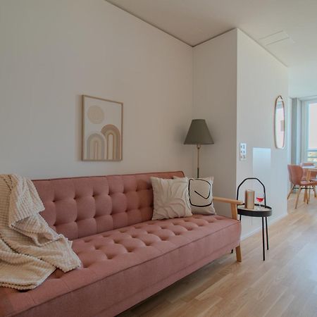 Loewe Apartments Am Rheinfall Neuhausen Am Rheinfall Extérieur photo